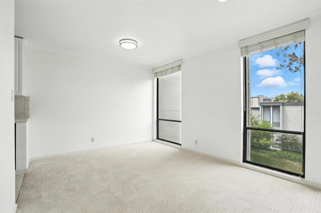 1171 Compass Lane, Foster City CA: https://media.crmls.org/mediaz/7ad3c484-409b-43c4-a61c-7855abaa0657.jpg