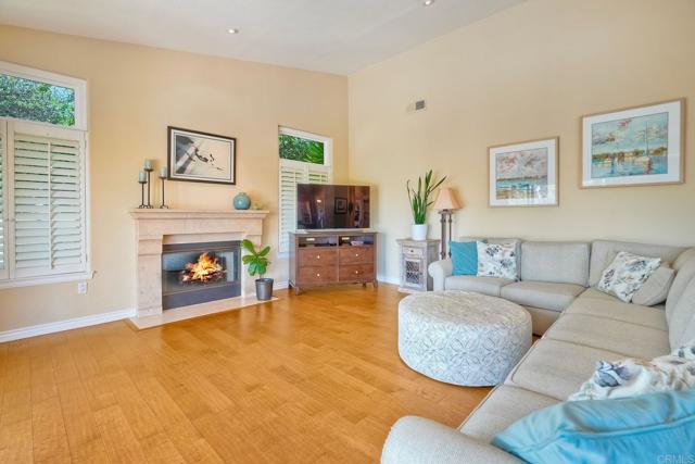 1336 Lupine Hills Drive, Vista CA: https://media.crmls.org/mediaz/7ad3e293-3c9a-42f0-a859-6b5194b87dbe.jpg