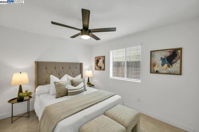 9193 Bungalow Way, Elk Grove CA: https://media.crmls.org/mediaz/7ad3ed68-f52a-4a16-ac9c-9dc62e106e7d.jpg