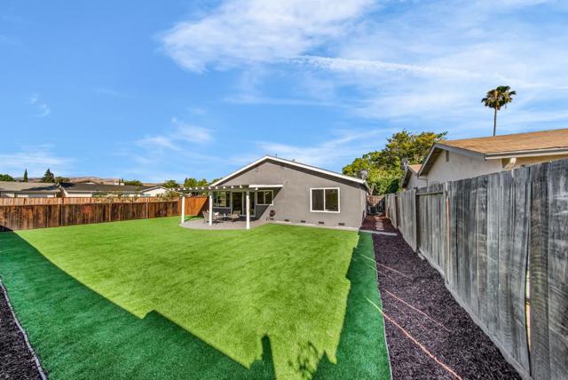 227 Martinvale Lane, San Jose CA: https://media.crmls.org/mediaz/7ad3f954-e663-4b09-94eb-aa4befd6359b.jpg