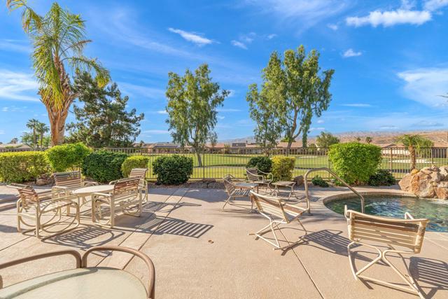 78586 Kensington Avenue, Palm Desert CA: https://media.crmls.org/mediaz/7ad444ef-9487-4bde-8380-1ca43b9eda5f.jpg