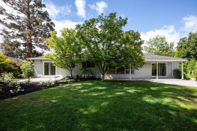945 Carmel Court, Los Altos CA: https://media.crmls.org/mediaz/7ad4c1b6-4532-4185-9b25-7f701c242c5b.jpg