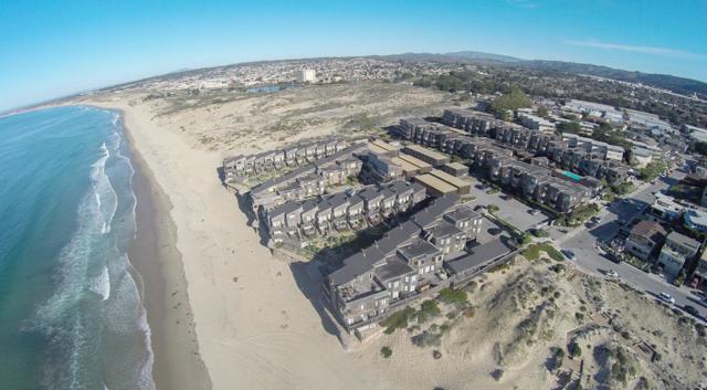 Image 25 of 27 For 125 Surf Way 305
