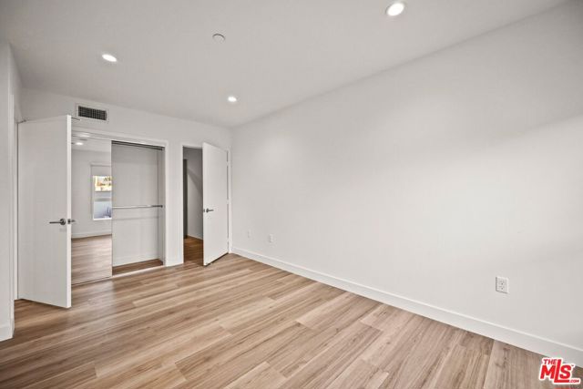 10405 Louisiana Avenue, Los Angeles CA: https://media.crmls.org/mediaz/7ad5a022-db35-4171-9dc6-9af732927e31.jpg