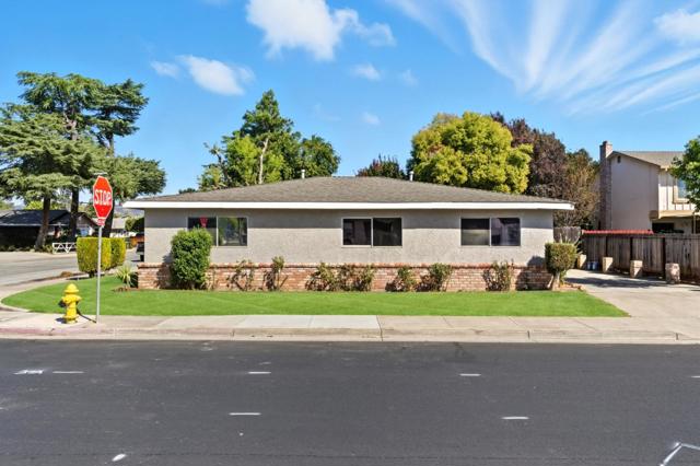 190 Ronan Avenue, Gilroy CA: https://media.crmls.org/mediaz/7ad5a4fa-acab-4763-bd38-112555d68dc9.jpg