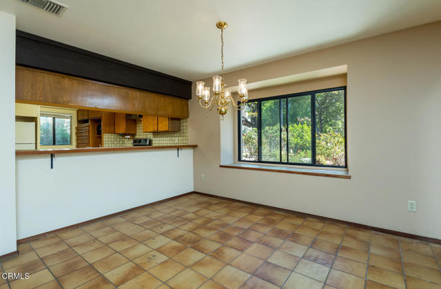 Detail Gallery Image 17 of 46 For 5 Faircliff Ct, Glendale,  CA 91206 - 2 Beds | 2/1 Baths