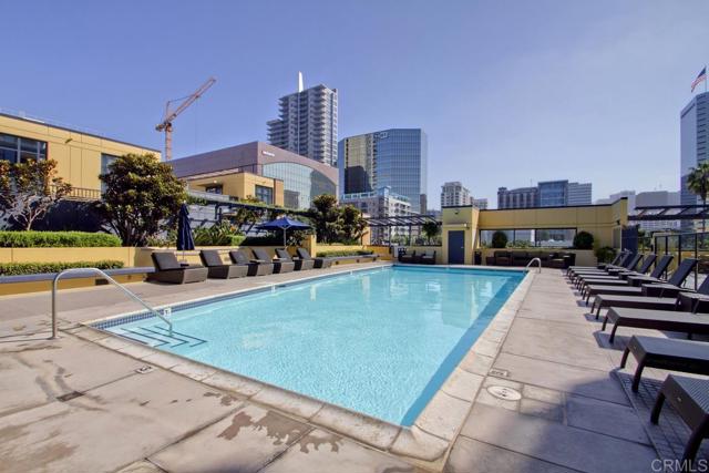 1325 Pacific Highway, San Diego CA: https://media.crmls.org/mediaz/7ad5f0a5-0e68-4308-88eb-49fb0006aa0b.jpg