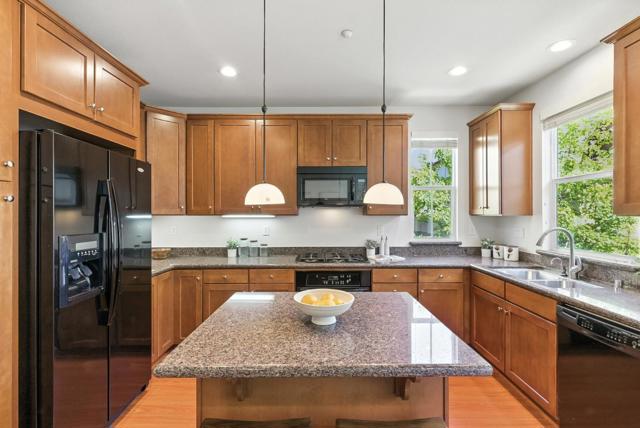 211 Peppermint Tree Terrace, Sunnyvale CA: https://media.crmls.org/mediaz/7ad5f4a4-7447-4028-b2a0-a3b9b95c28e5.jpg