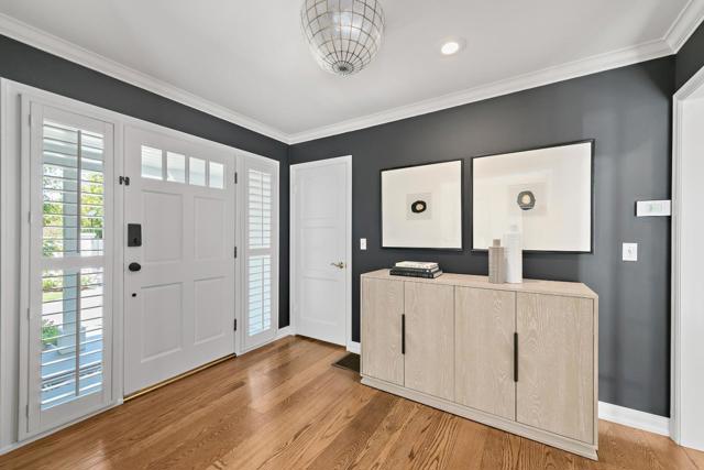 1715 Forest View Avenue, Hillsborough CA: https://media.crmls.org/mediaz/7ad61b1d-71c5-42e9-ab99-4f3716943b9c.jpg