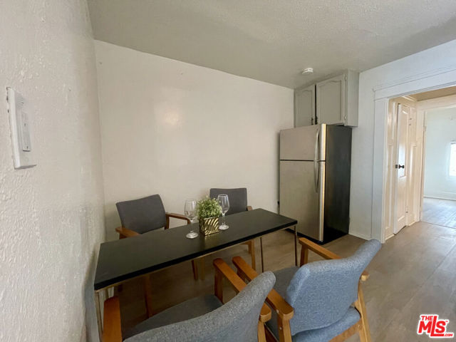 223 Lake Shore Terrace, Los Angeles CA: https://media.crmls.org/mediaz/7ad7817d-b577-4de2-98dc-163e7c72e698.jpg
