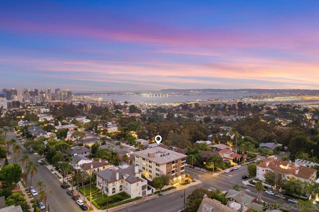3161 1St Ave, San Diego CA: https://media.crmls.org/mediaz/7ad8648a-4a08-4d3b-9470-9abcf16767d8.jpg