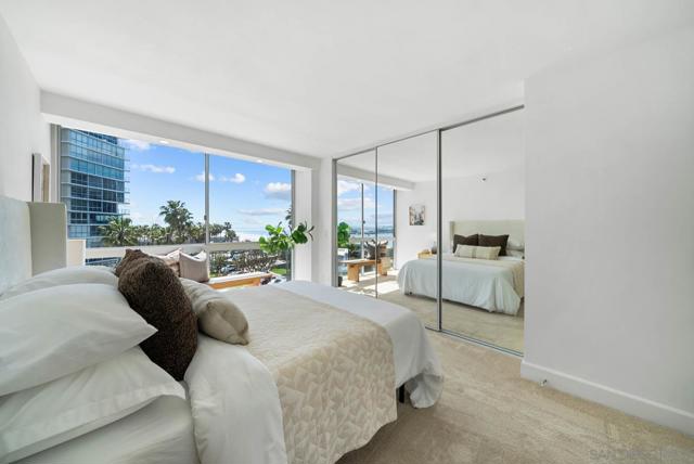 1810 Avenida Del Mundo, Coronado CA: https://media.crmls.org/mediaz/7ad9613b-be25-4416-8014-8d459aa01071.jpg