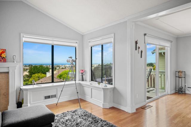 1051 Highlander Drive, Seaside CA: https://media.crmls.org/mediaz/7ad96549-ed23-4118-8378-d4fe4dde9189.jpg