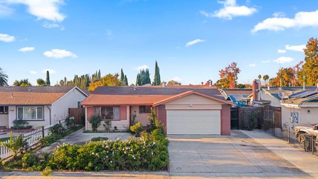 1745 Vista Glen Drive, San Jose CA: https://media.crmls.org/mediaz/7ad9dd05-f71a-4049-9a5c-14fec9f03cc9.jpg
