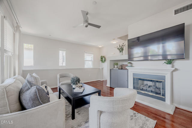 2461 Wagner Street, Pasadena CA: https://media.crmls.org/mediaz/7ada2ed0-0498-4426-bacc-be8b09edb453.jpg