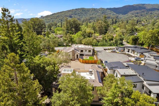 18061 Saratoga Los Gatos Road, Monte Sereno CA: https://media.crmls.org/mediaz/7adacf69-4563-4604-80b6-7b3978f41416.jpg