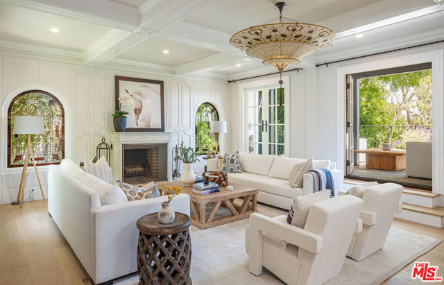 1756 Correa Way, Los Angeles CA: https://media.crmls.org/mediaz/7adae711-6f39-49eb-a4f4-ebfac9caf728.jpg