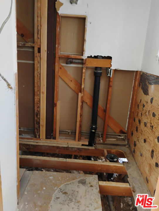441 F Street, Needles CA: https://media.crmls.org/mediaz/7adb919e-f907-43e1-a9fe-d490c49d16df.jpg