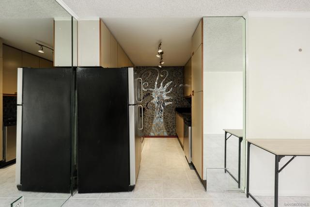 8338 Regents Rd., San Diego CA: https://media.crmls.org/mediaz/7adc8d51-99b2-47e9-a36d-0d77c3dd2c1b.jpg