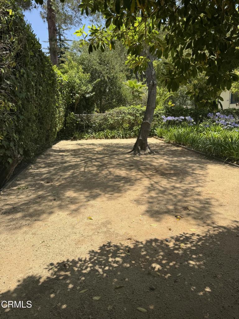 https://media.crmls.org/mediaz/7add2cff-2f6f-497a-ba70-c86ef092c569.jpg?preset=X-Large