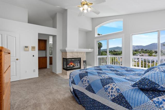 757 Marigold Way, San Marcos CA: https://media.crmls.org/mediaz/7add6119-35b6-46e2-abdd-b3aeb5324ffd.jpg