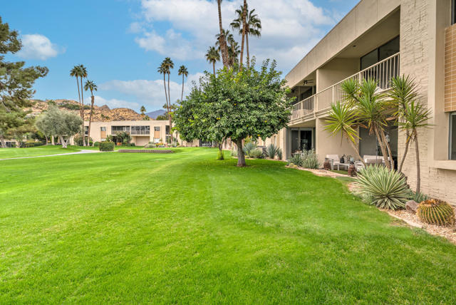 Image 32 of 50 For 527 Desert Lakes Drive