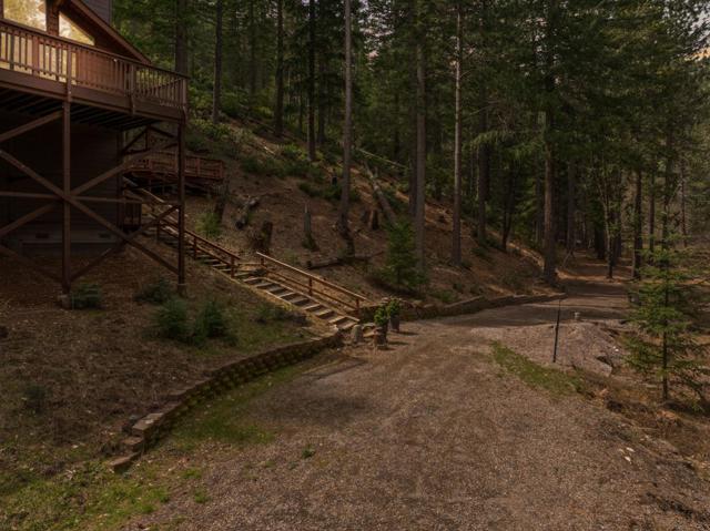 2120 Pack Trail, Mount Shasta CA: https://media.crmls.org/mediaz/7addf5b0-2828-4989-b0a9-57a9db2efc74.jpg