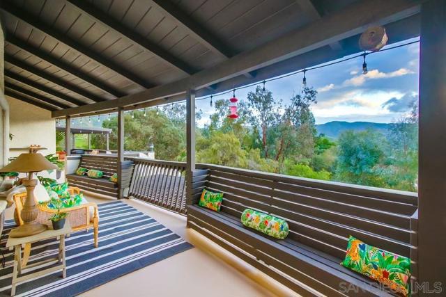 1935 Vista De La Montana, El Cajon CA: https://media.crmls.org/mediaz/7adf10dd-ca8c-4169-84d3-8801a46a2fd3.jpg