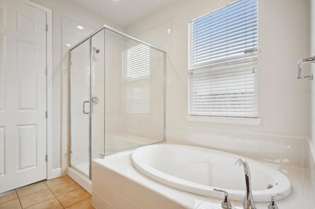5476 Pinnacle View Way, Antioch CA: https://media.crmls.org/mediaz/7adf3d91-3267-4f0c-a6a4-ebf965bd29c8.jpg