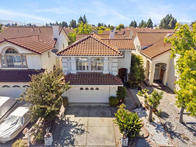 70 Meadowland Drive, Milpitas CA: https://media.crmls.org/mediaz/7adf9196-8fbe-4391-b5ab-9f284de51138.jpg