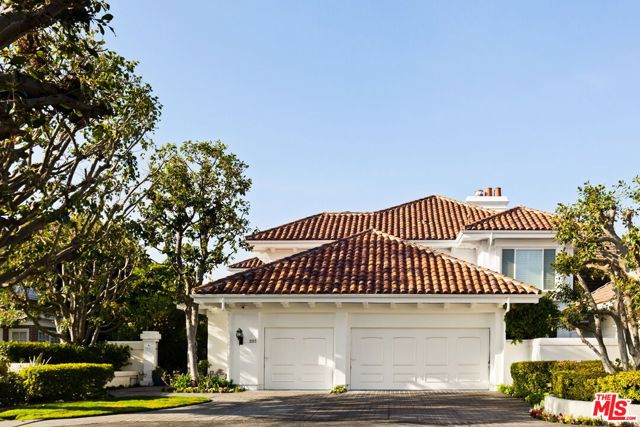 Drew Fenton | 2113 Stoney Hill Road Los Angeles CA | MLS: 7403799