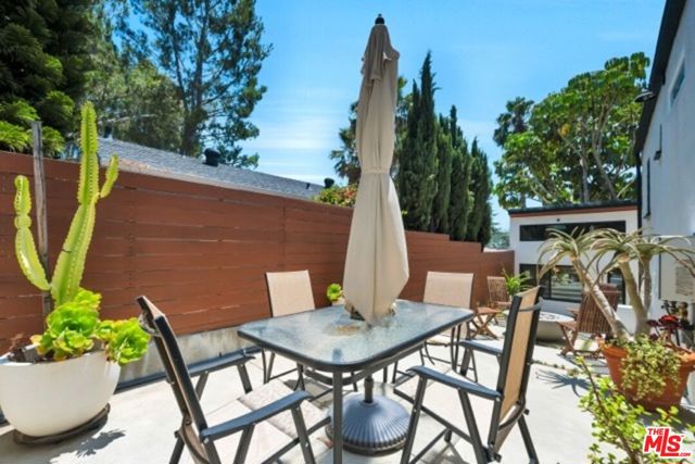 1940 N Avenue 51, Los Angeles CA: https://media.crmls.org/mediaz/7ae0a5c9-69fa-4727-ba14-f25e569cb866.jpg