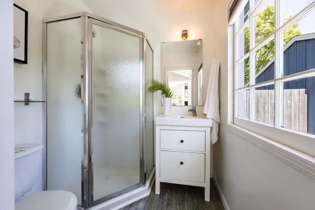 448 Felton Drive, Menlo Park CA: https://media.crmls.org/mediaz/7ae0b666-1a2a-4625-be34-fa34b91f2df4.jpg