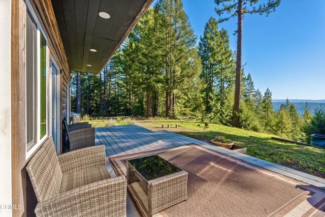 Detail Gallery Image 4 of 50 For 40401 Little River-Airport Rd, Little River_1,  CA 95456 - 3 Beds | 2 Baths