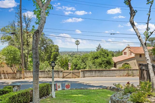 327 Crest Drive, San Jose CA: https://media.crmls.org/mediaz/7ae1271e-c007-41b1-b018-632384c05e5f.jpg