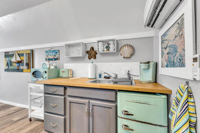 53125 Overlook Drive, Idyllwild CA: https://media.crmls.org/mediaz/7ae23375-faa4-45d9-8455-ae74deda01d8.jpg