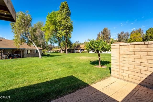 11225 Village 11, Camarillo CA: https://media.crmls.org/mediaz/7ae237df-39aa-43c9-a25f-7b5bcc683b12.jpg