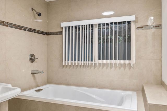 Image 29 of 69 For 1425 Via Soledad