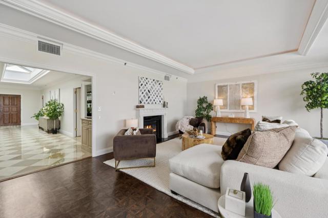 555 Laurel Avenue, San Mateo CA: https://media.crmls.org/mediaz/7ae3700d-7d01-4a17-93f2-c01a6226cf9c.jpg