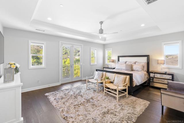 4706 Chase Ct, Carlsbad CA: https://media.crmls.org/mediaz/7ae476cf-0ffa-497b-9a3b-3c037f20691a.jpg