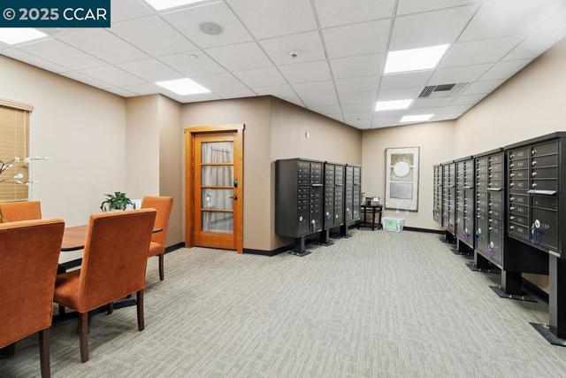 1315 Alma Ave, Walnut Creek CA: https://media.crmls.org/mediaz/7ae4d257-92d2-43de-b487-c09ef469d6f1.jpg