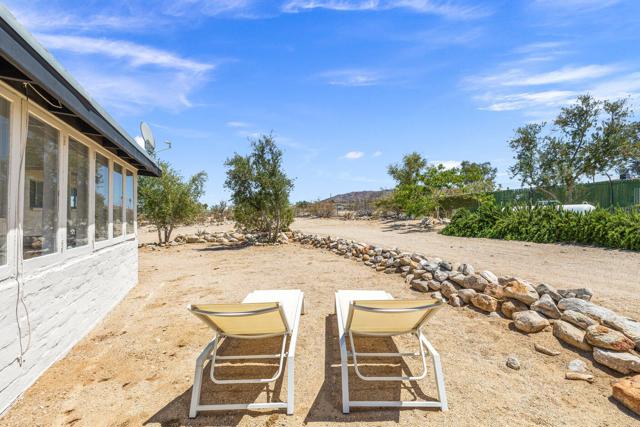 7648 Araby Avenue, 29 Palms CA: https://media.crmls.org/mediaz/7ae53356-98c3-4822-9ae1-df4732b9b2b9.jpg