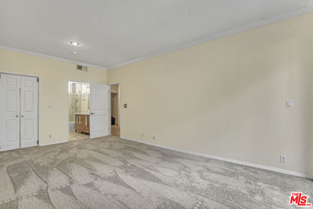 13331 Moorpark Street, Sherman Oaks CA: https://media.crmls.org/mediaz/7ae5bc14-bfcc-4b69-8150-5b936e8900e4.jpg