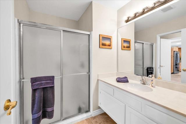 43 Sunrise Drive, Rancho Mirage CA: https://media.crmls.org/mediaz/7ae620f8-58e7-48ec-8735-18947b906545.jpg