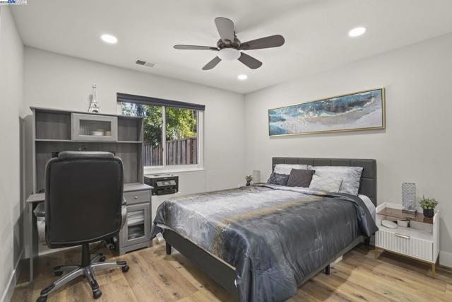 3104 sombrero circle, San Ramon CA: https://media.crmls.org/mediaz/7ae6d4eb-210f-457e-b160-e9170e0e5143.jpg