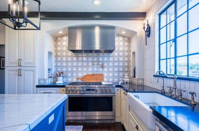 1 Santa Lucia Avenue, Salinas CA: https://media.crmls.org/mediaz/7ae76660-3193-4866-af17-3d35fdf2cc41.jpg