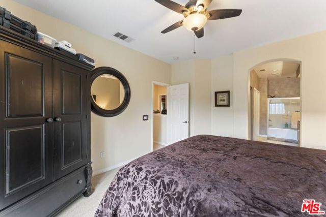 28703 Calle De La Paz Drive, Valencia CA: https://media.crmls.org/mediaz/7ae81153-fff3-4d62-8789-1029036e73ce.jpg
