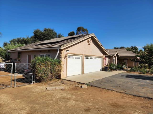 Detail Gallery Image 10 of 54 For 27252 Shiloh Ln, Valley Center,  CA 92082 - 4 Beds | 3 Baths