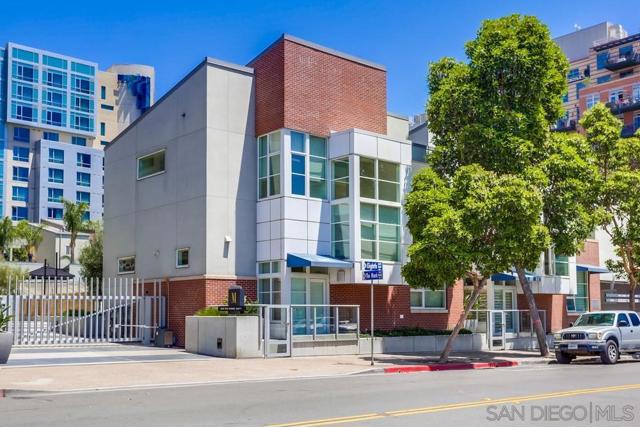 531 8Th Ave, San Diego, California 92101, 2 Bedrooms Bedrooms, ,2 BathroomsBathrooms,Condominium,For Sale,8Th Ave,250018665SD