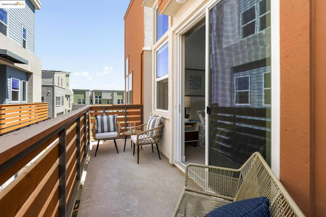 28976 Parkwood Lane, Hayward CA: https://media.crmls.org/mediaz/7ae9d8c6-4e8e-4b3a-97d3-b5cdfb47e4e8.jpg